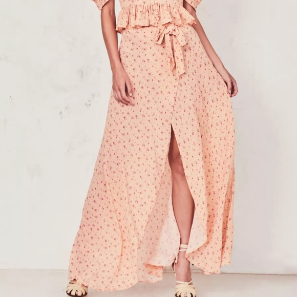 🍒NWT🍒 LOVESHACKFANCY MAXI SKIRT - Picture 4 of 5